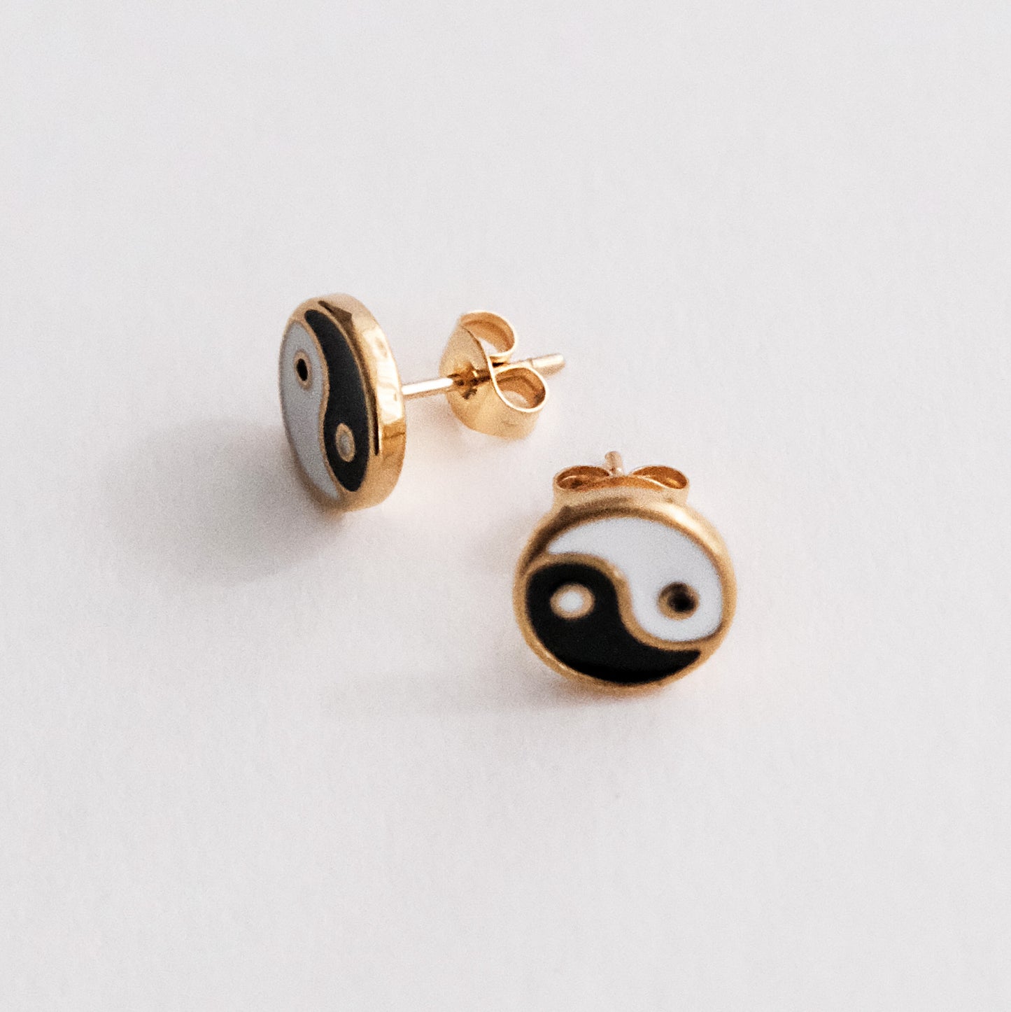 Yinyang Stud Earrings Gold