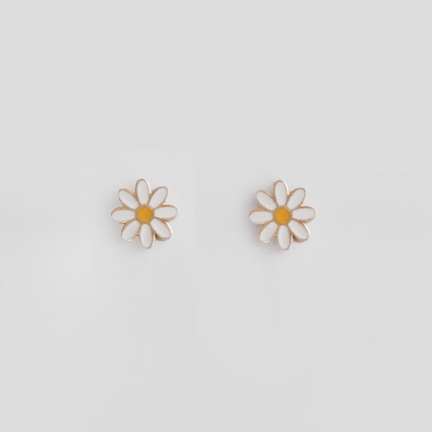 Daisy Stud Earrings Gold