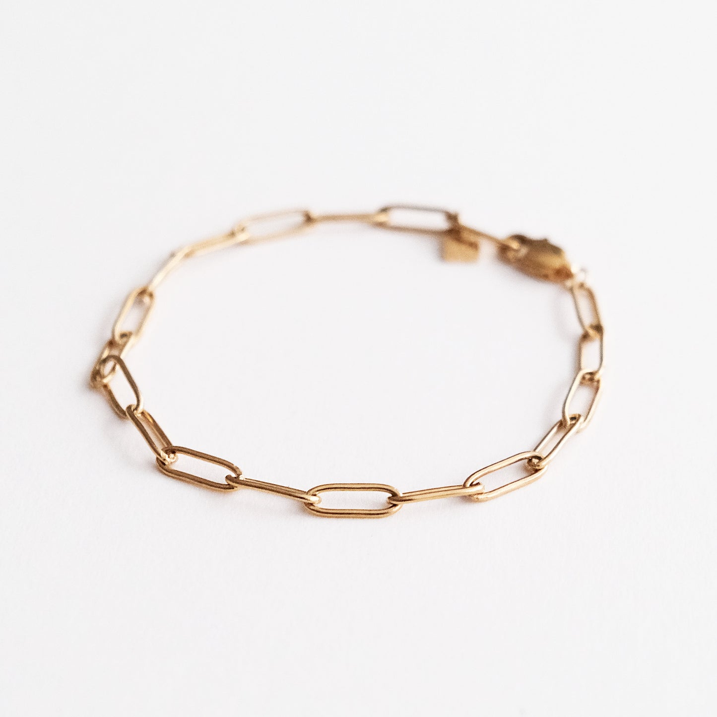 Classic Paper Clip Chain Bracelet Gold