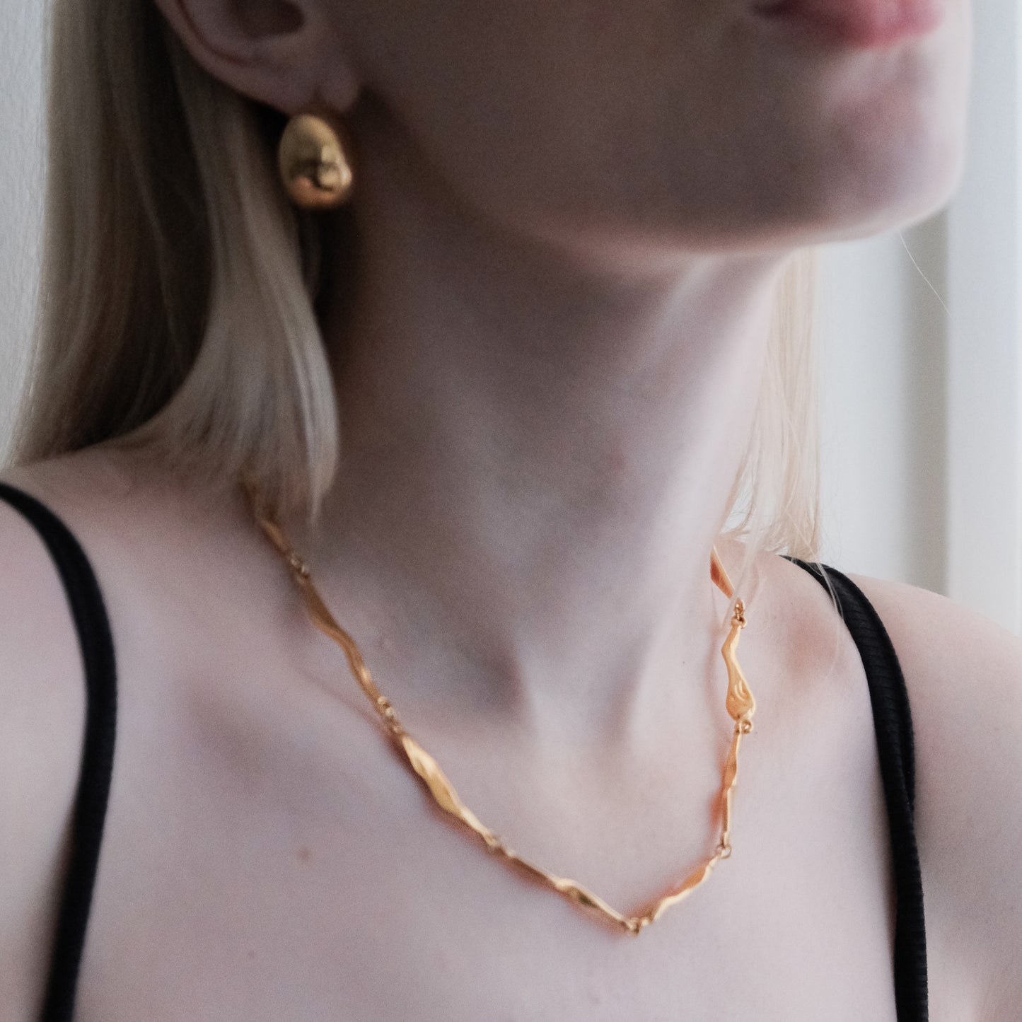 Eva Molten Wave Necklace Gold