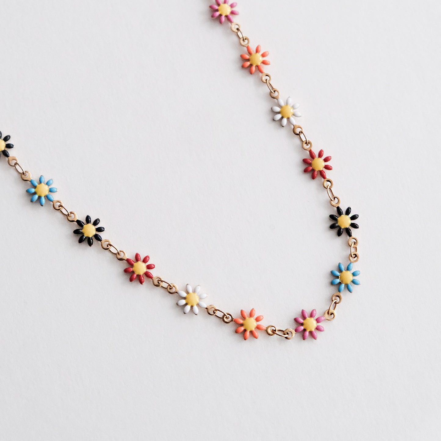 Daisy Necklace Multi