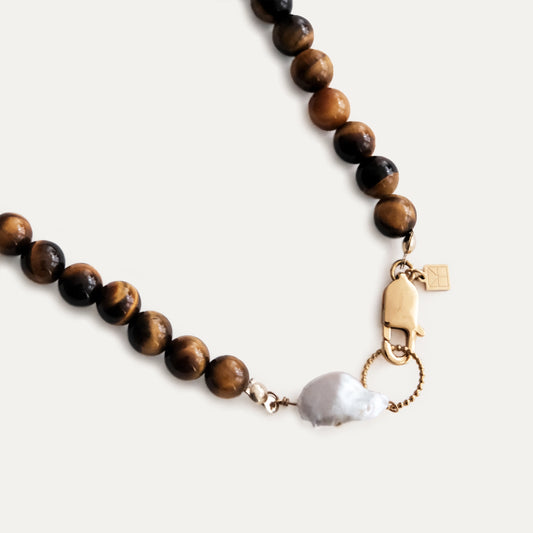 Lara Beaded Tiger Eye Necklace With A Keshi Pearl Gold