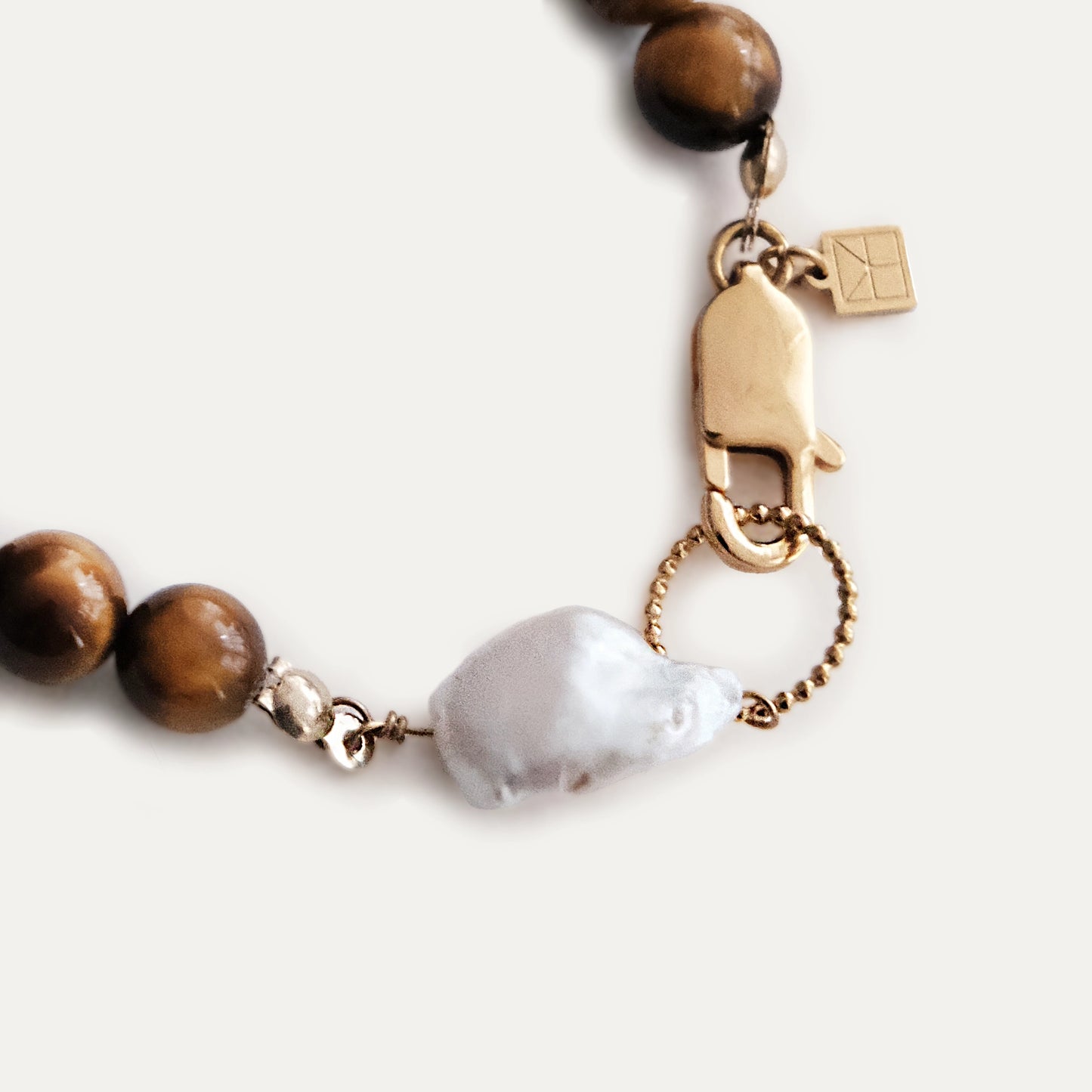 Lara Beaded Tiger Eye Necklace With A Keshi Pearl Gold