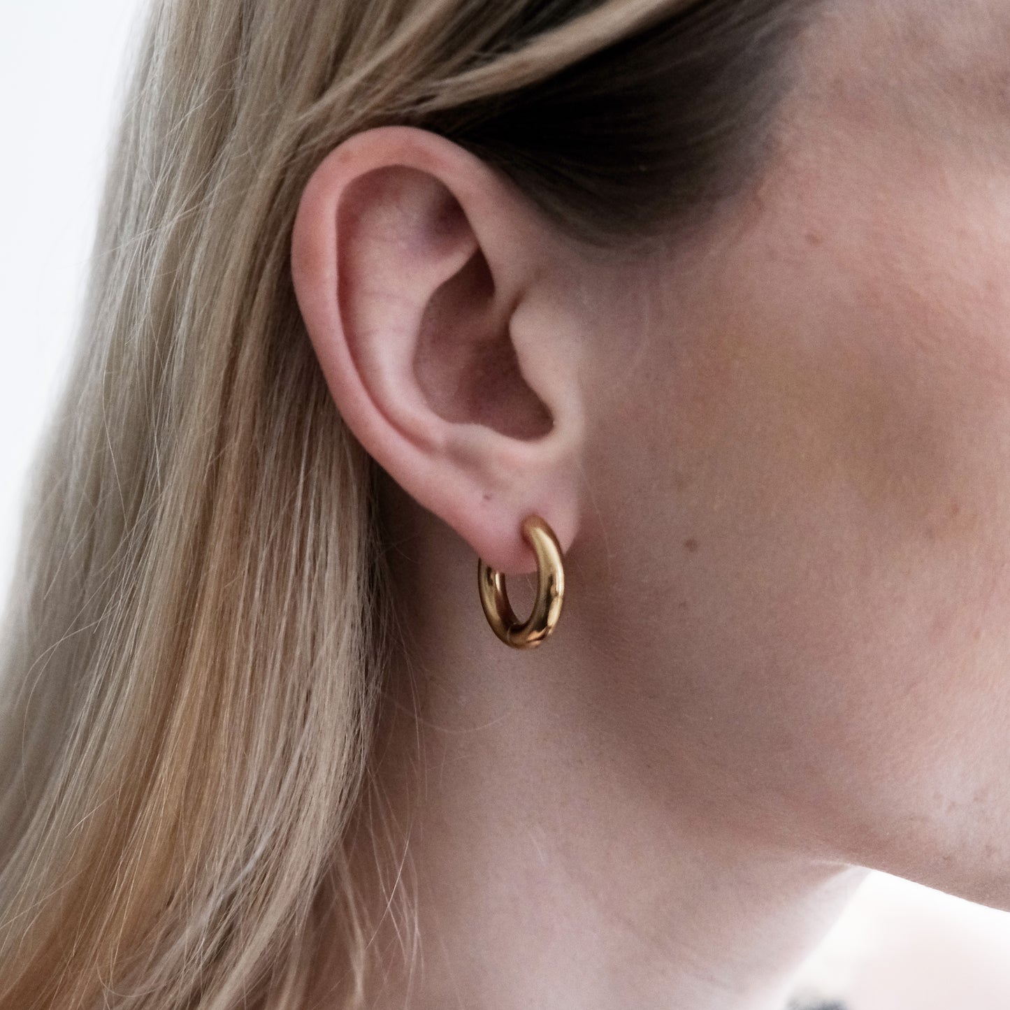 T-Bar Hoop Earrings Gold