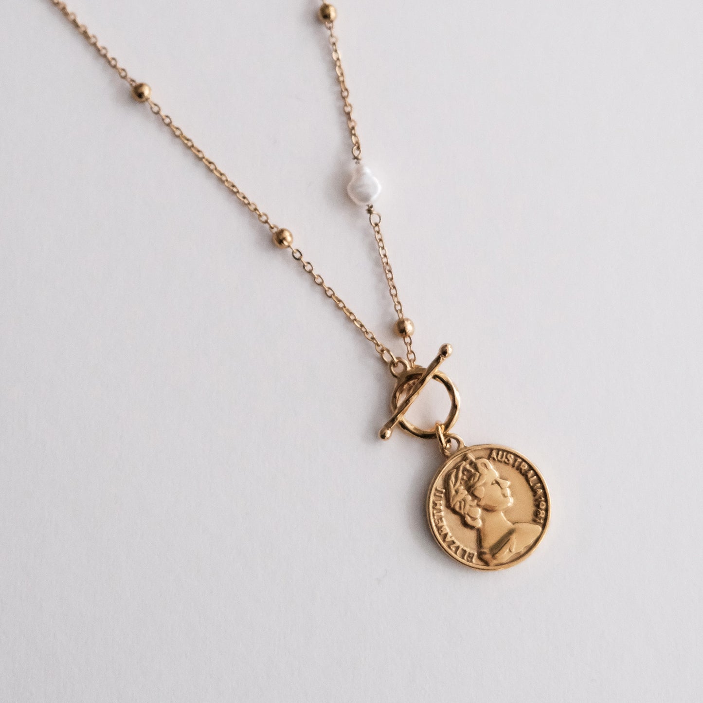 Elizabeth Coin Necklace with a Baroque Pearl Gold