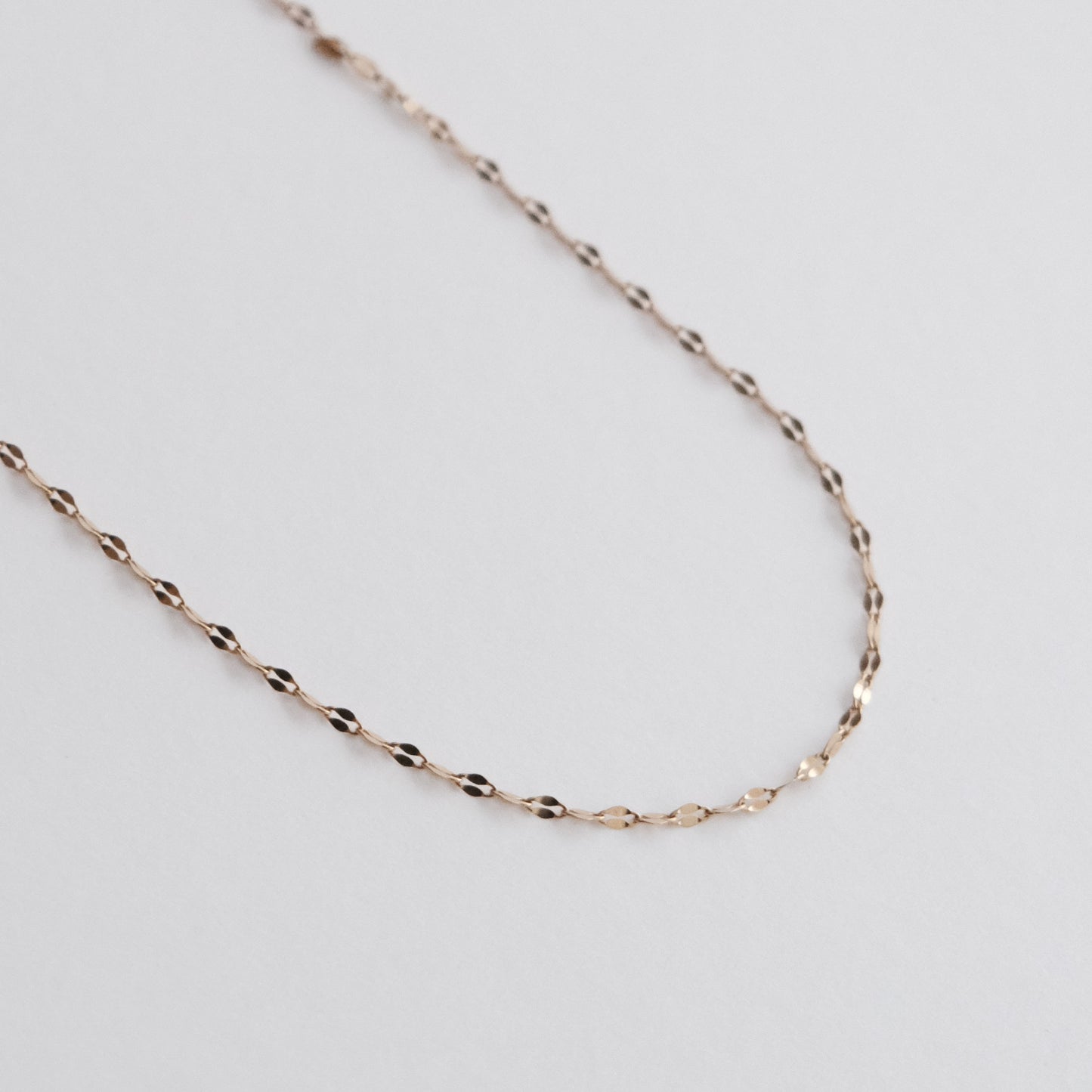 lip chain necklace