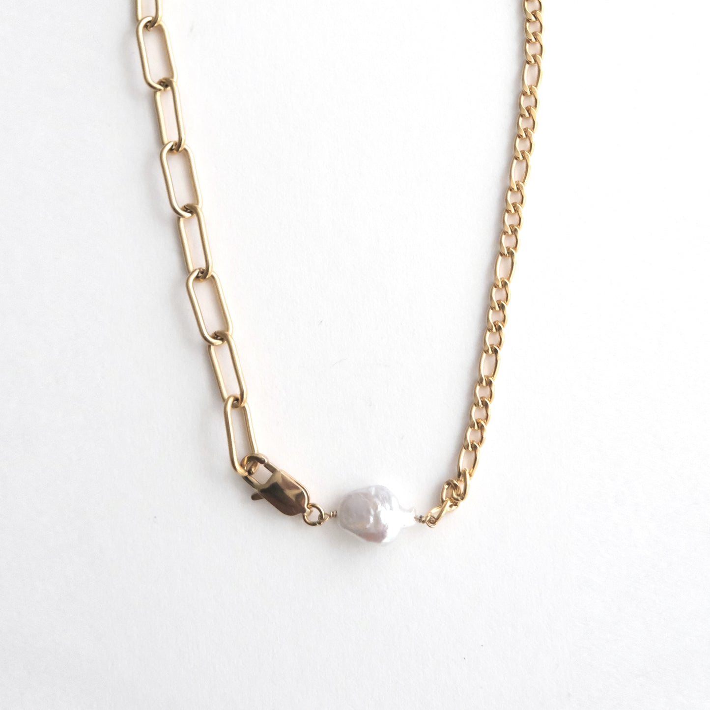 Adella Mix Chain Necklace with A Keshi Pearl Gold