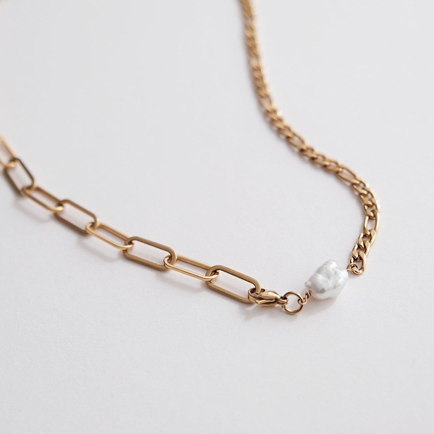 Adella Mix Chain Necklace with A Keshi Pearl Gold - HYE STUDIO