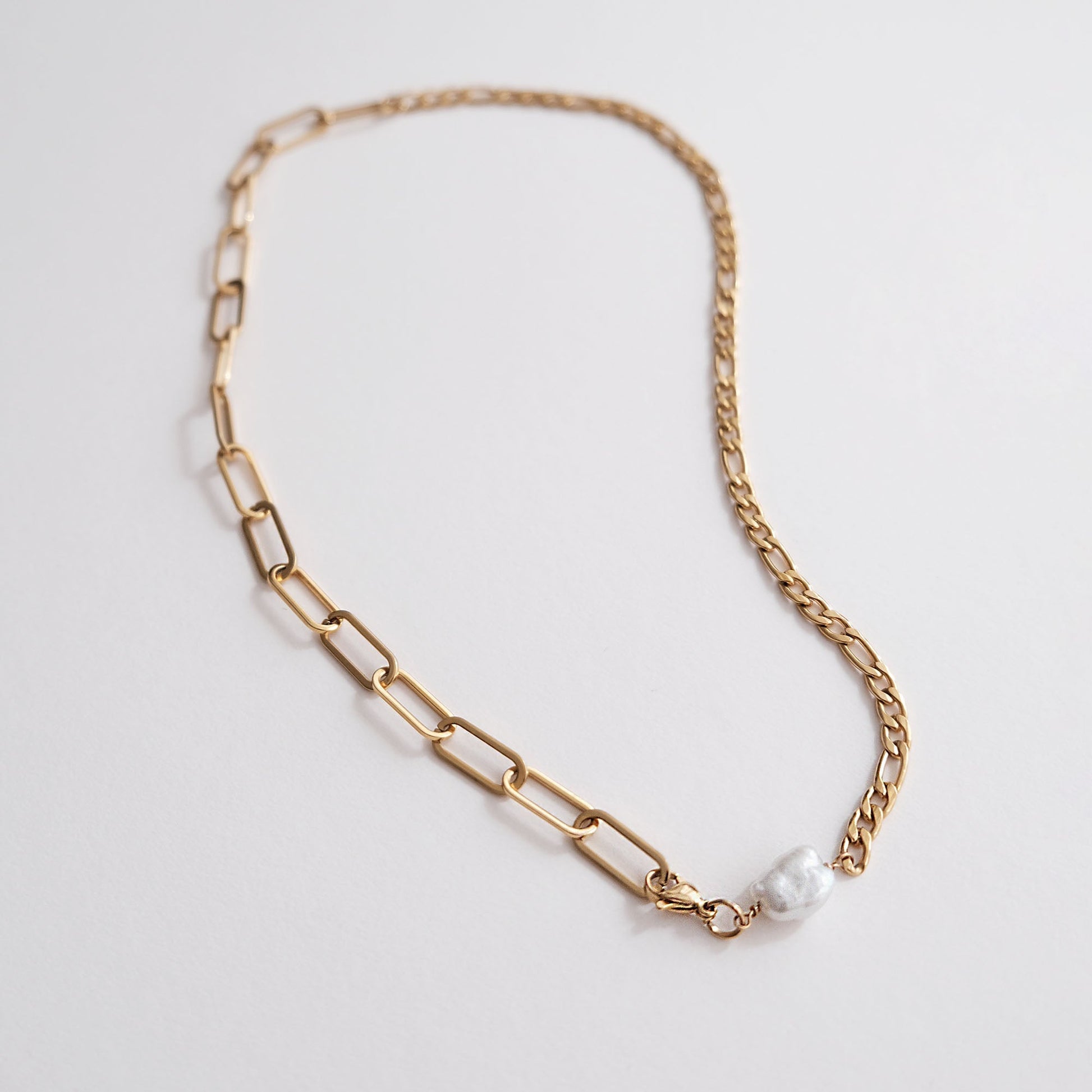 Adella Mix Chain Necklace with A Keshi Pearl Gold - HYE STUDIO