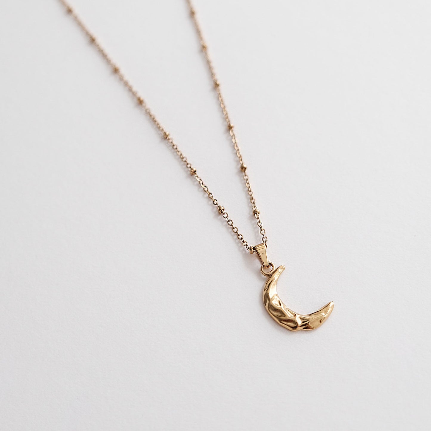 Crescent Moon Necklace Gold - HYE STUDIO