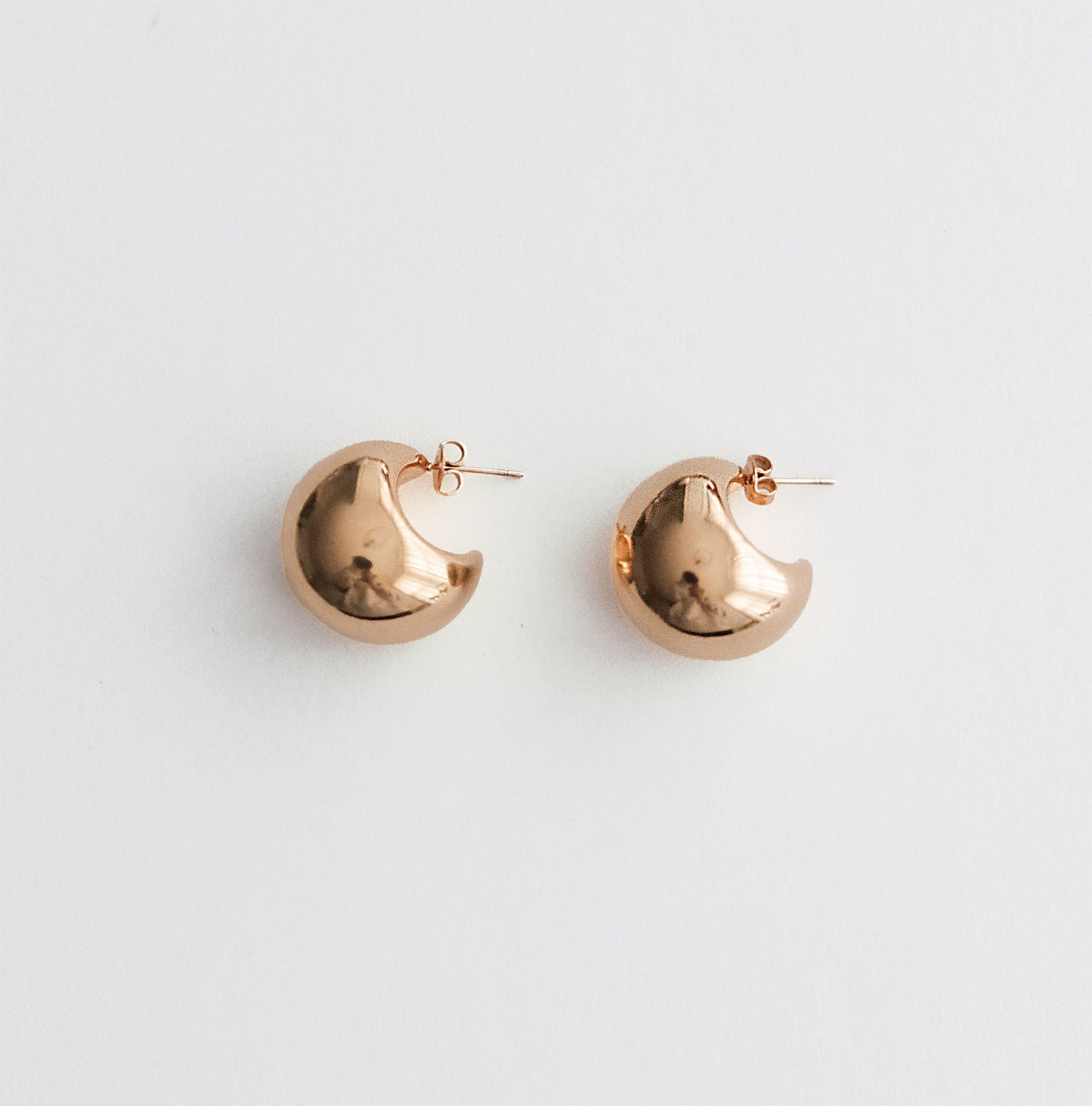 Diana Stud Earrings Gold - HYE STUDIO