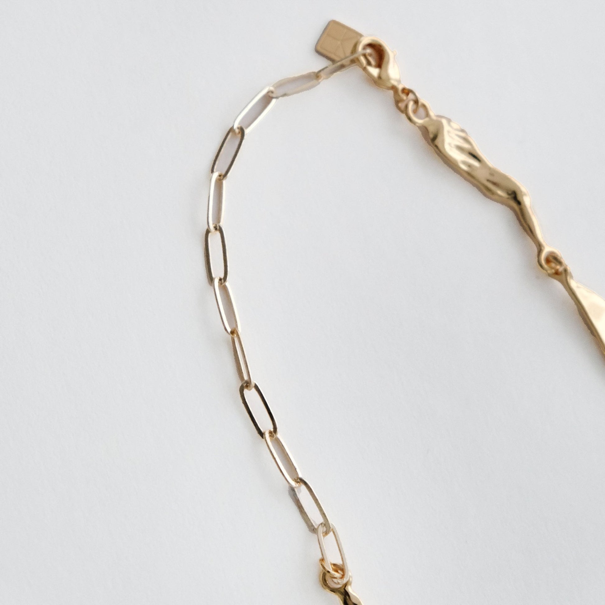 Eva Necklace Gold - HYE STUDIO