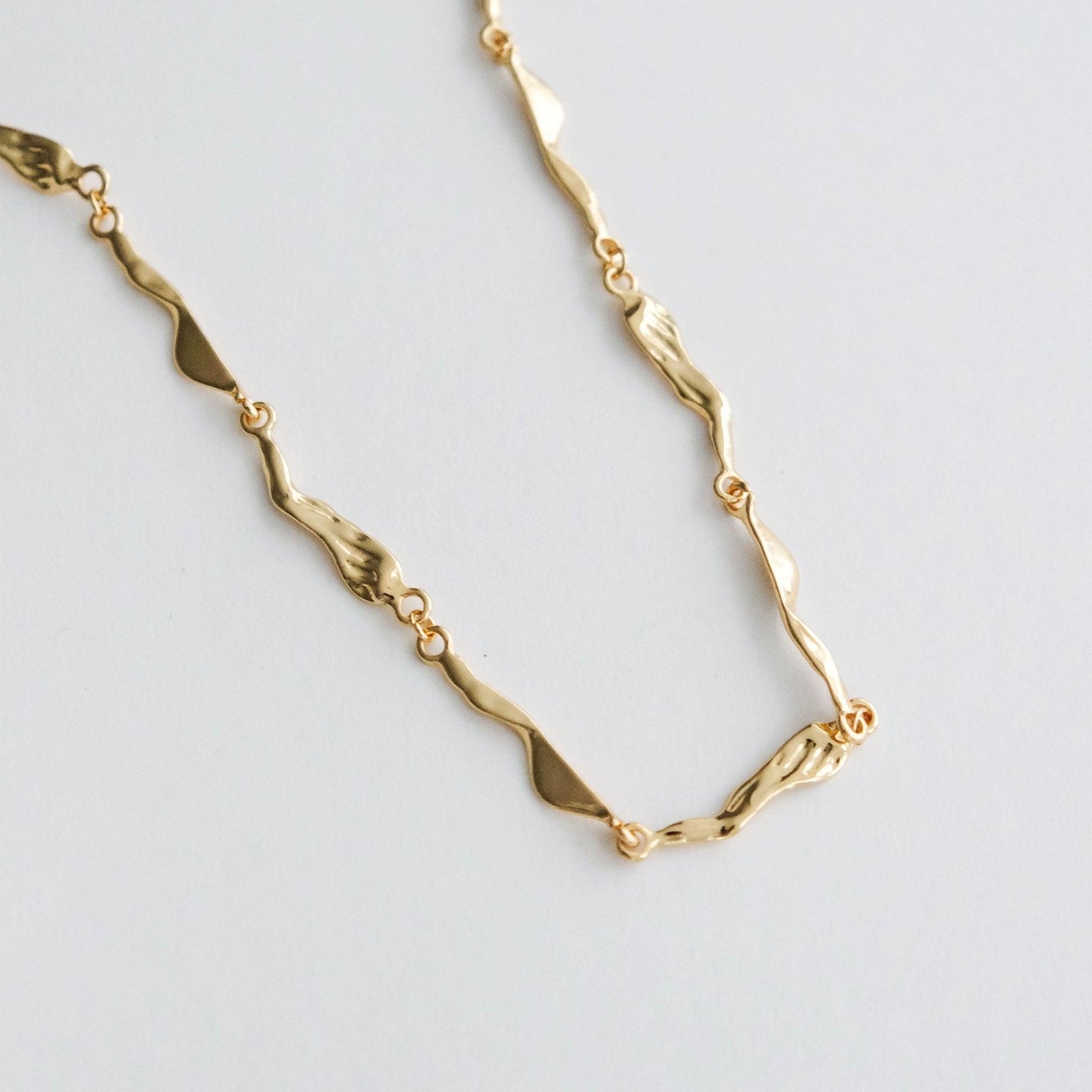 Eva Necklace Gold - HYE STUDIO