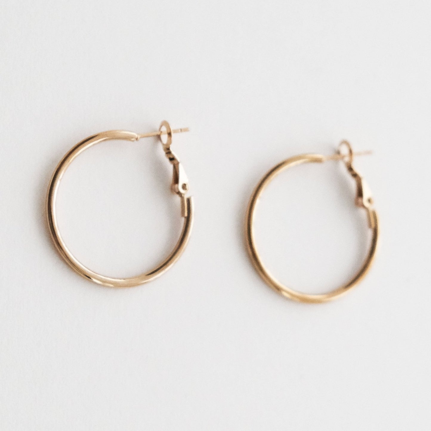 Large Classic Hoop Earrings Gold - HYE STUDIO