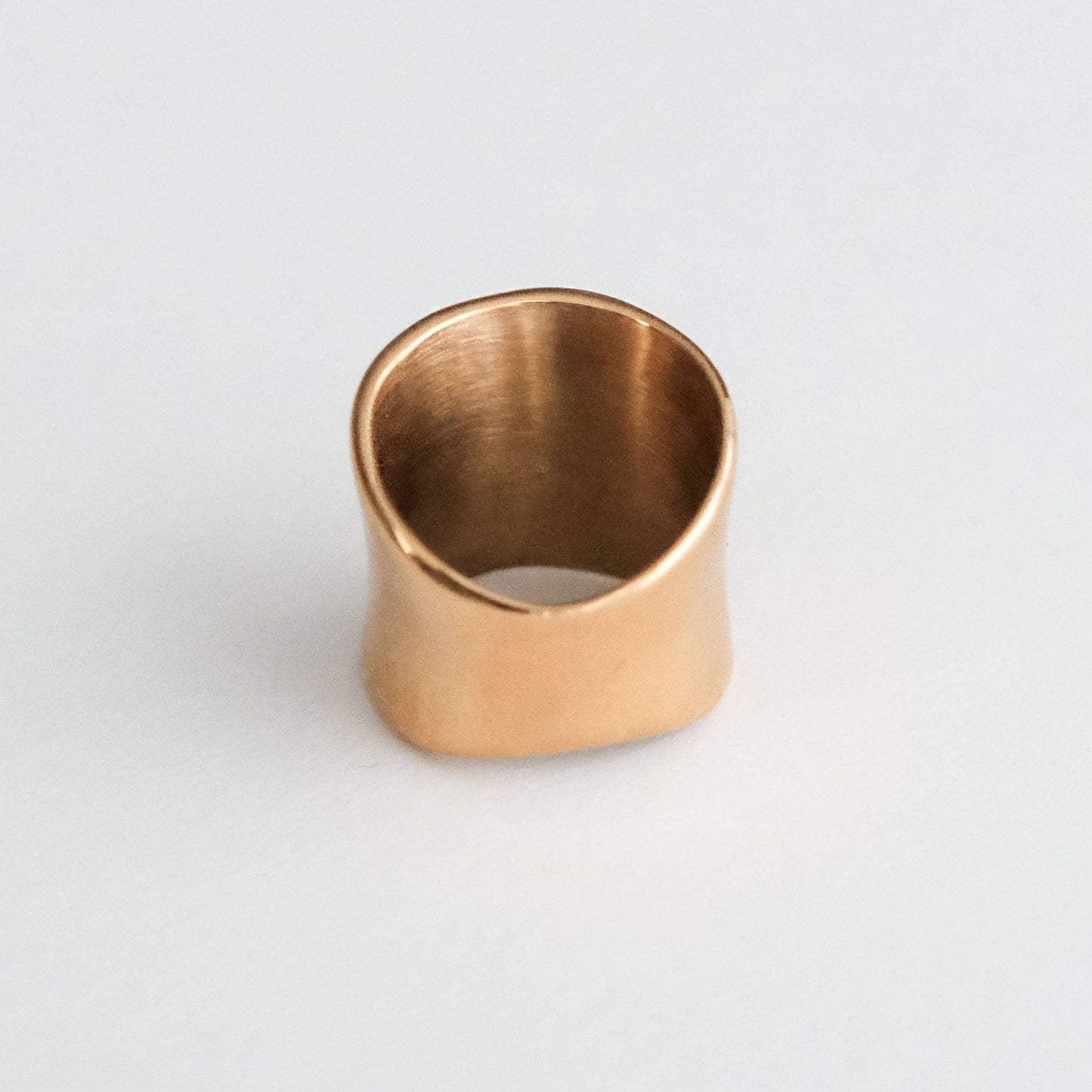 Lucy Chunky Ring Gold - HYE STUDIO